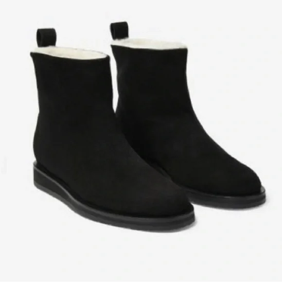 Tamara Mellon suede shearling slip on boot
39 - Picture 2 of 5